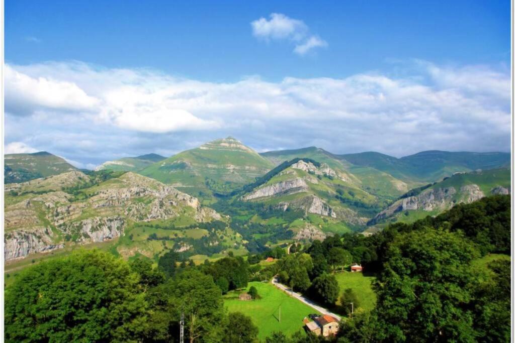Los Pradones San Roque de Ríomiera 외부 사진
