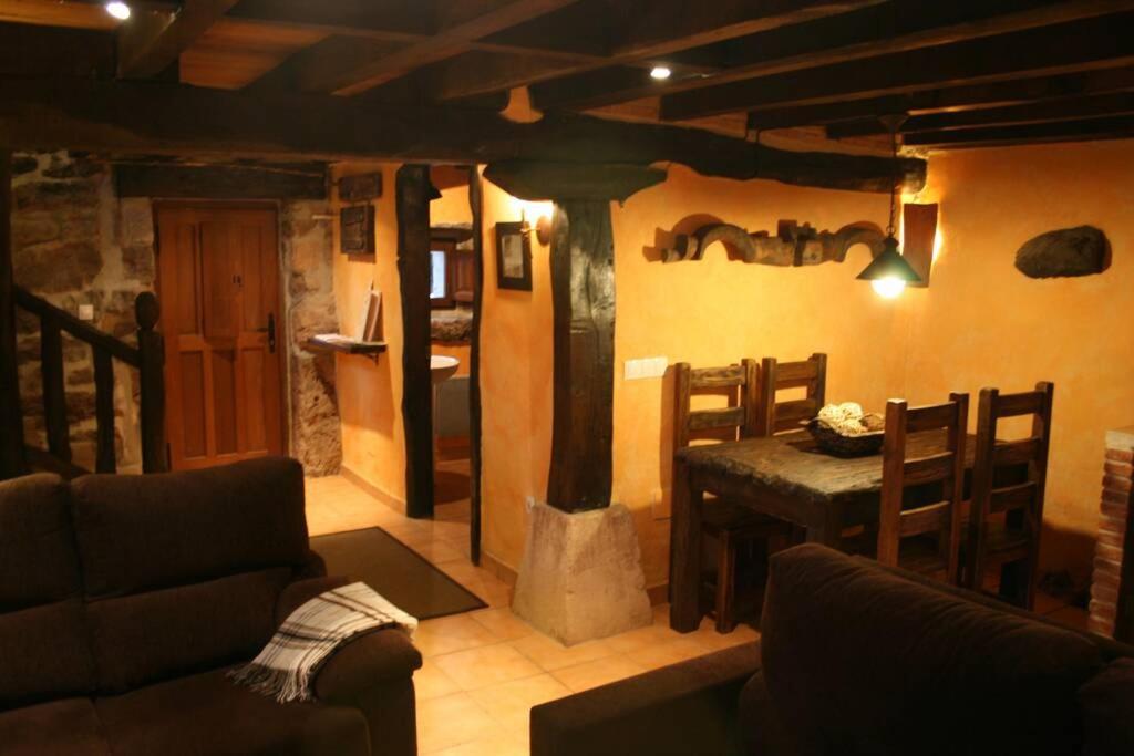 Los Pradones San Roque de Ríomiera 외부 사진