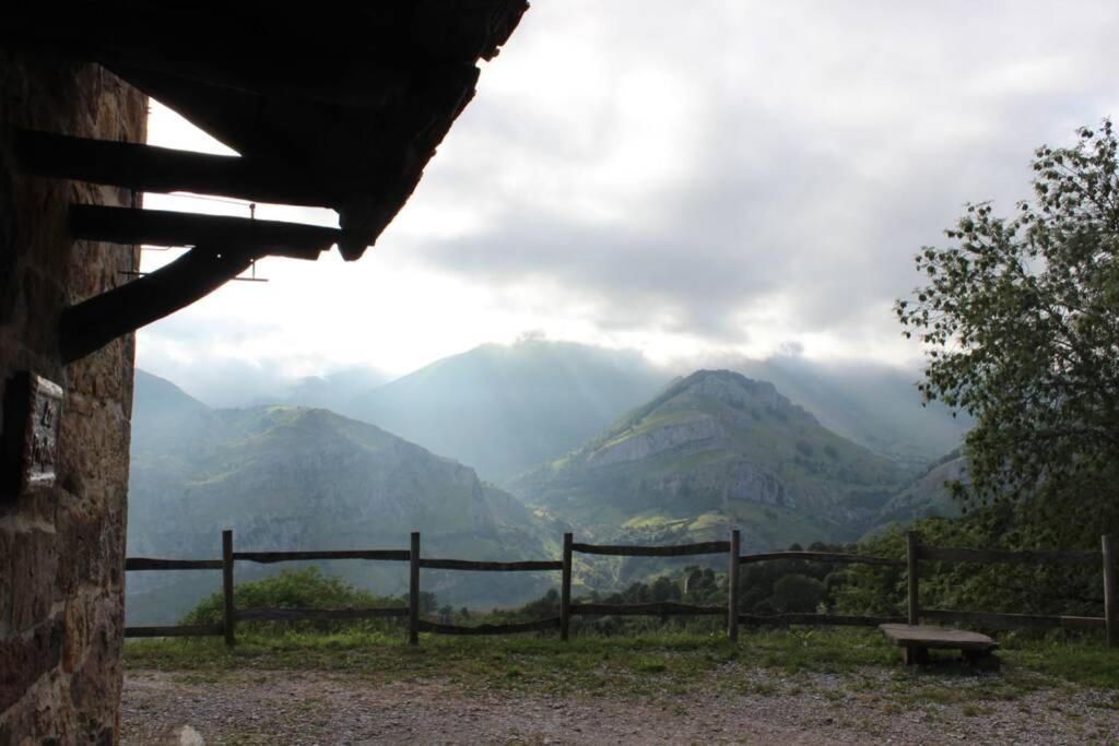 Los Pradones San Roque de Ríomiera 외부 사진
